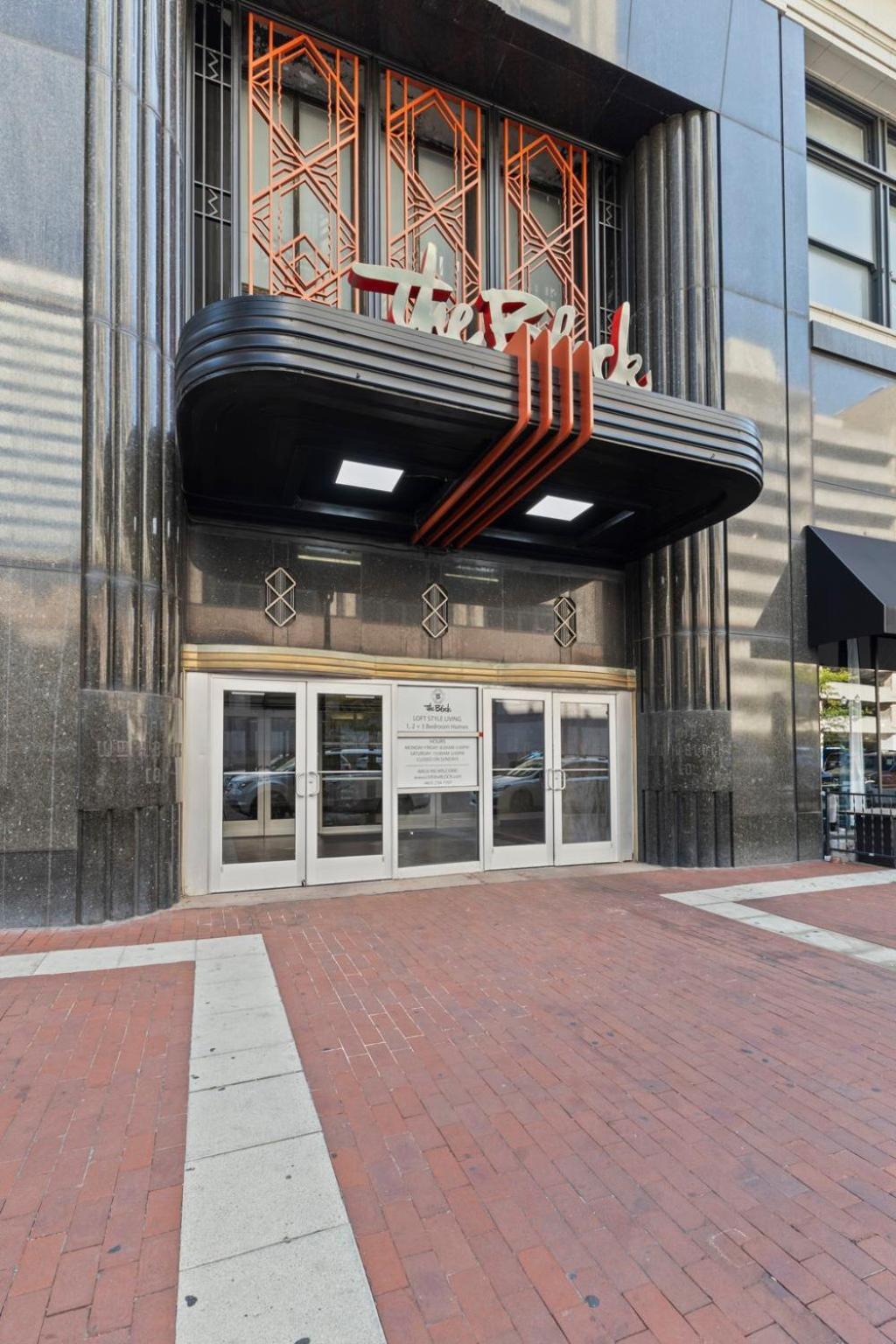 Indy Metro Stay - Sleeps 8 - Skywalk Access - Monument Circle Indianápolis Exterior foto